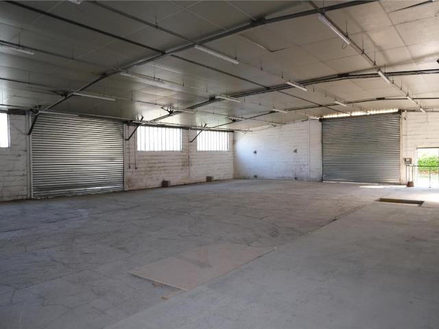 Local Commercial location à Saint-quentin
