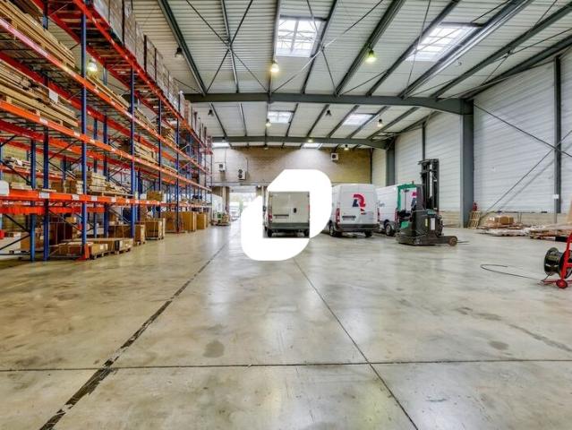 Local Commercial location à Torcy, Saint-thibault-des-vignes