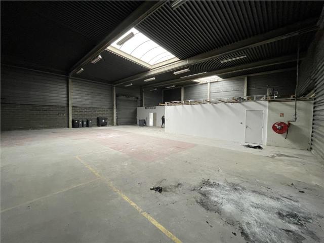 Local Commercial location à Rouen, Sotteville-lès-rouen