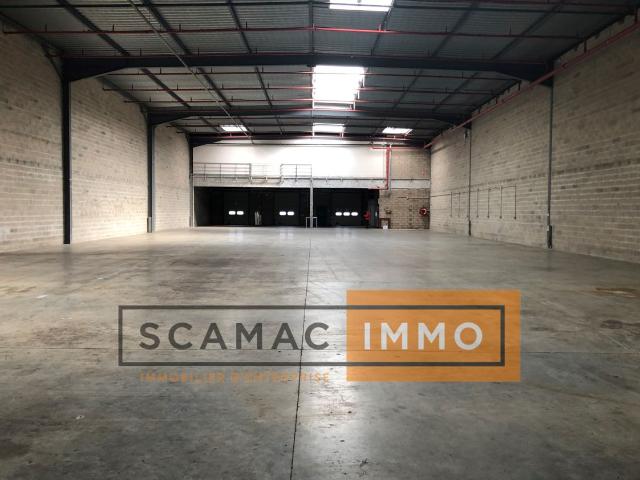 Local Commercial location à Clos-Saint-Lazare, Stains