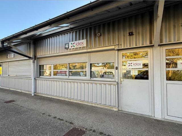 Local Commercial location à Bourg-en-Bresse, Tossiat