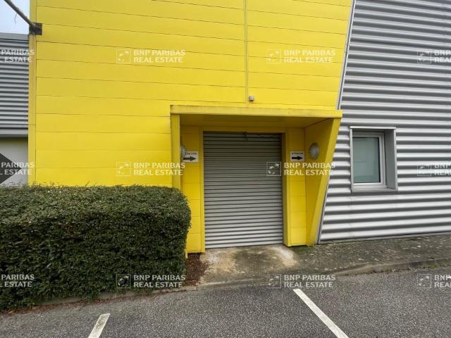 Local Commercial location à Versailles, Trappes
