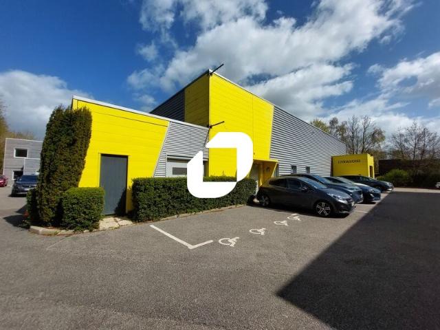 Local Commercial location à Versailles, Trappes