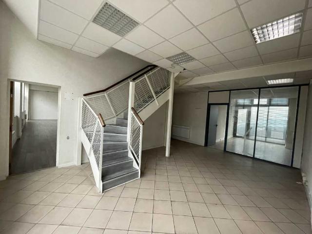 Local Commercial location à Boulogne-Billancourt, Vanves