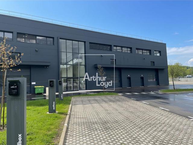 Local Commercial location à Grenoble, Varces-allières-et-risset