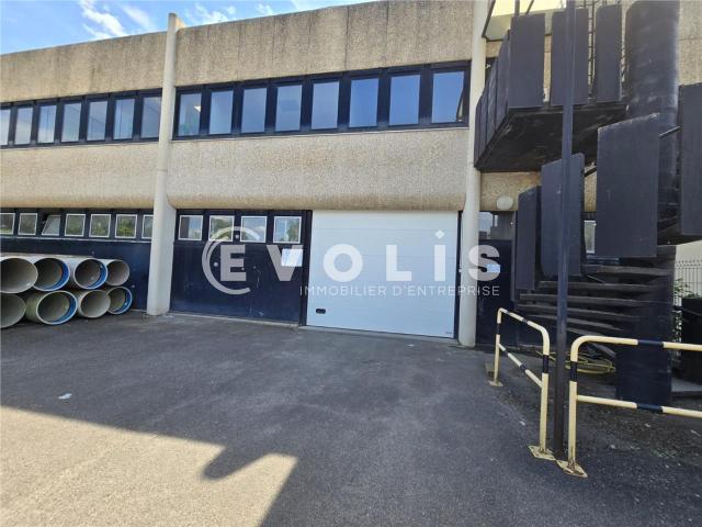 Local Commercial location à Palaiseau, Villebon-sur-yvette