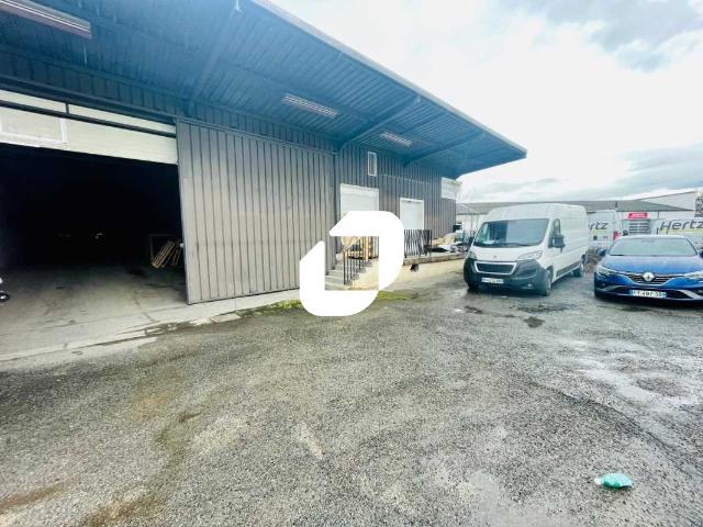 Local Commercial location à Villefranche-sur-Saône, Rhône