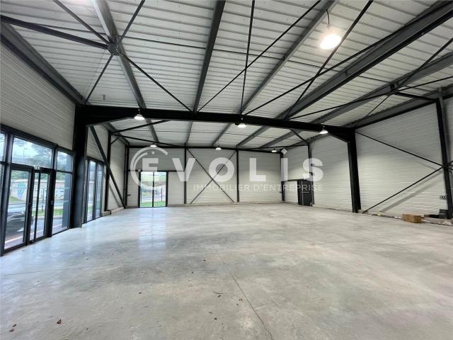 Local Commercial location à Bordeaux, Villenave-d'ornon