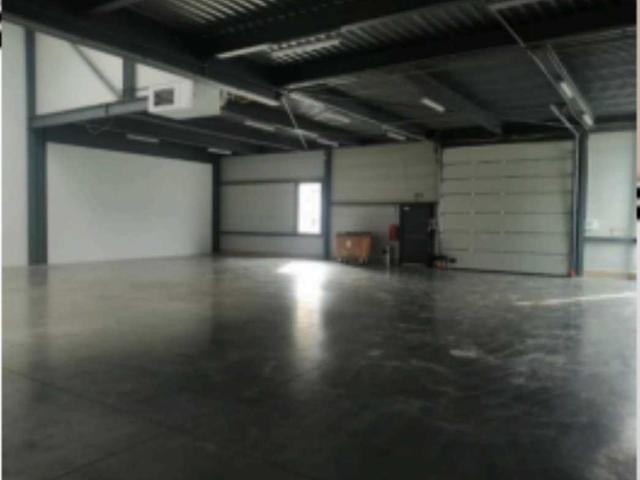 Local Commercial location à Nanterre, Villeneuve-la-garenne