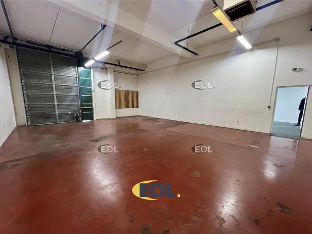 Local Commercial location à Le Raincy, Villepinte
