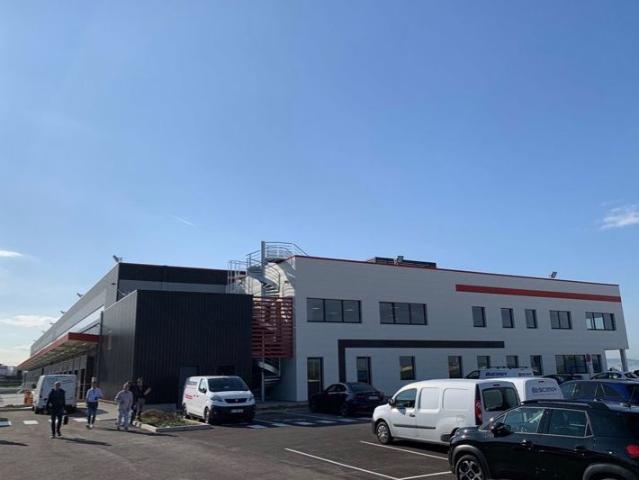 Local Commercial location à Istres, Vitrolles