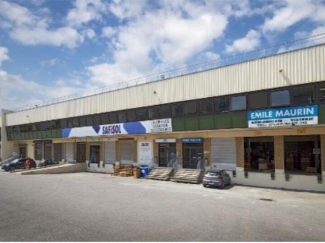 Local Commercial location à L'Haÿ-les-Roses, Vitry-sur-seine