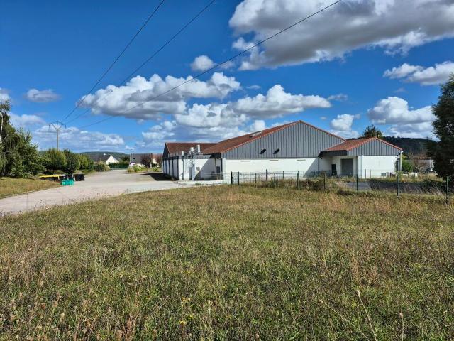 Local Commercial vente à Les Andelys, Pîtres