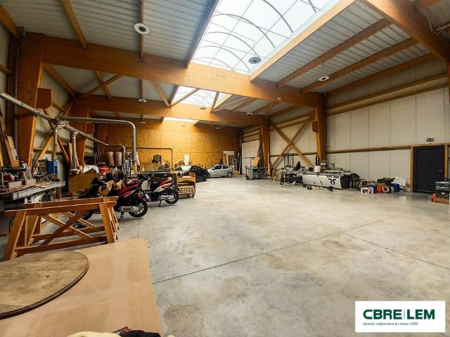 Local Commercial vente à Caen, Argences