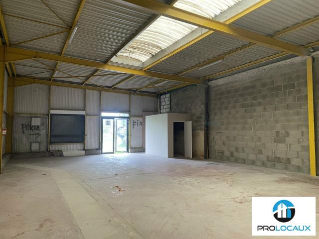 Local Commercial vente à Villefranche-sur-Saône, Rhône