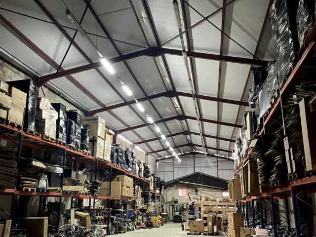Local Commercial vente à Bobigny, Bagnolet