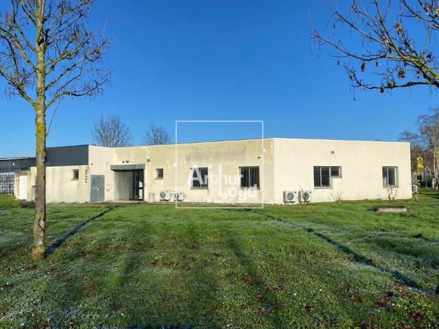 Local Commercial vente à Évry, Bondoufle