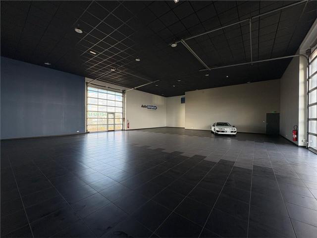 Local Commercial vente à Nantes, Bouguenais