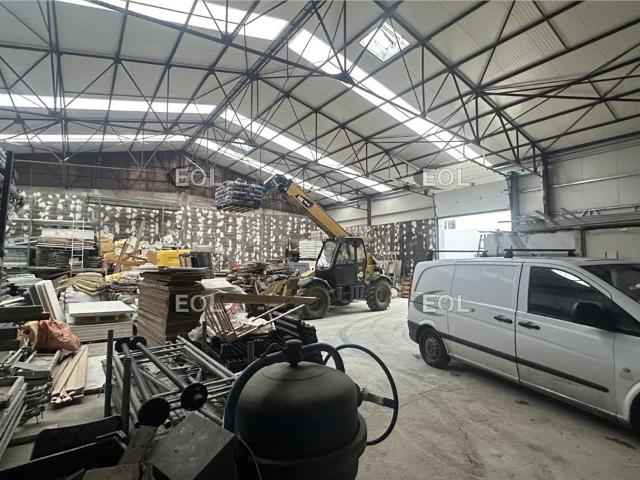 Local Commercial vente à Torcy, Brie-comte-robert