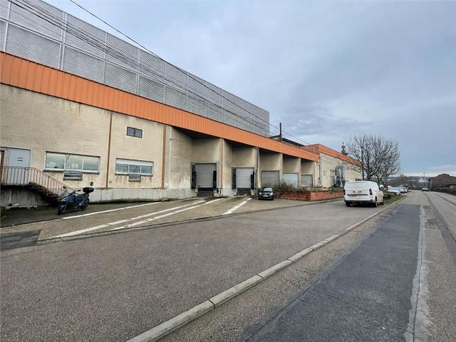 Local Commercial vente à Rouen, Canteleu