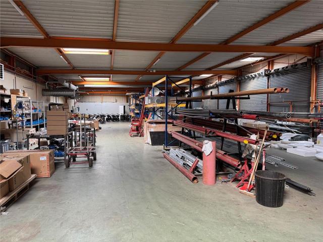 Local Commercial vente à Pontoise, Cergy