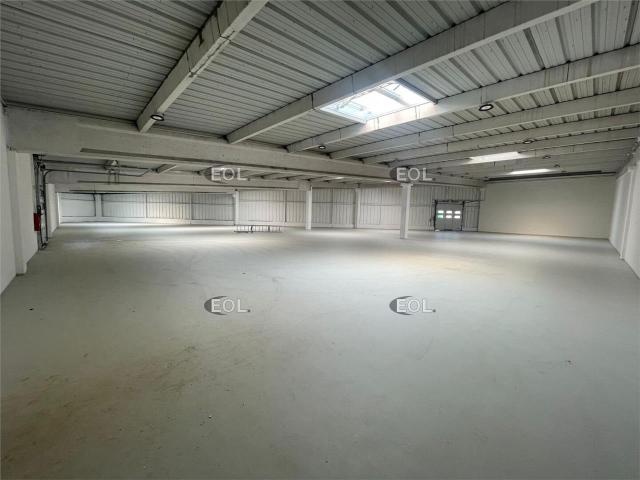 Local Commercial vente à Rambouillet, Coignières
