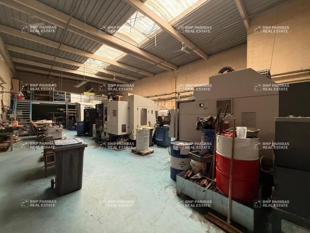 Local Commercial vente à Collégien, Seine-et-Marne