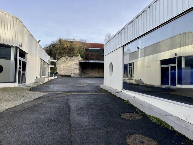 Local Commercial vente à Creil, Cavée de Senlis
