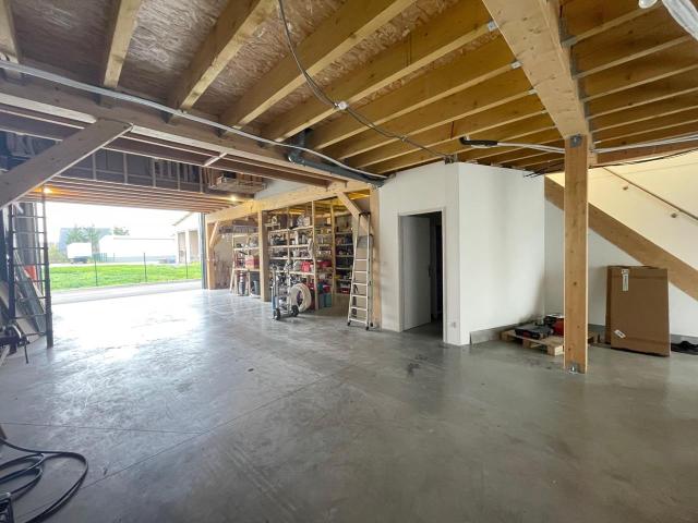 Local Commercial vente à Bourg-en-Bresse, Dagneux