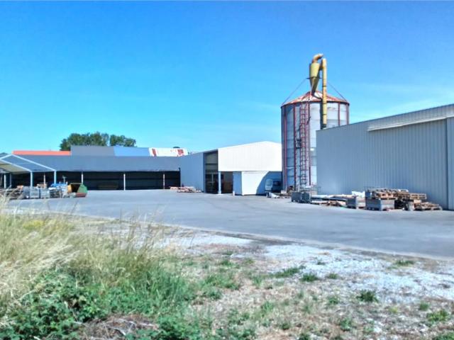 Local Commercial vente à Dercy