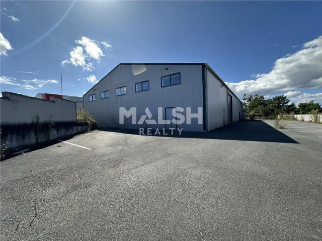 Local Commercial vente à Bourg-en-Bresse, Fareins