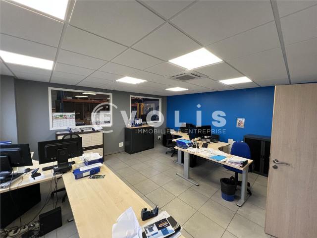 Local Commercial vente à Villefranche-sur-Saône, Rhône
