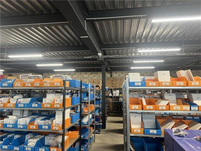 Local Commercial vente à Nanterre, Gennevilliers