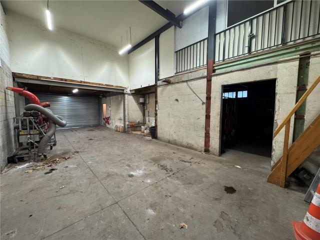 Local Commercial vente à Saint-Germain-en-Laye, Houilles