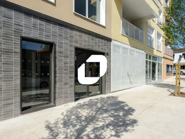 Local Commercial vente à L'Haÿ-les-Roses, Ivry-sur-seine