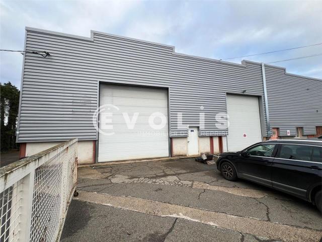 Local Commercial vente à Bourg-en-Bresse, Jassans-riottier
