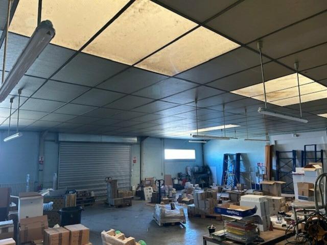 Local Commercial vente à Pôle d'activités Cugnot, Joué-lès-Tours