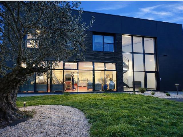 Local Commercial vente à Nantes, La Chapelle-sur-erdre