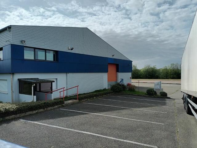 Local Commercial vente à Bernay, Saint-ouen-de-thouberville