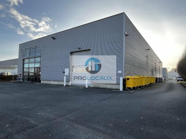 Local Commercial vente à Compiègne, Lacroix-saint-ouen
