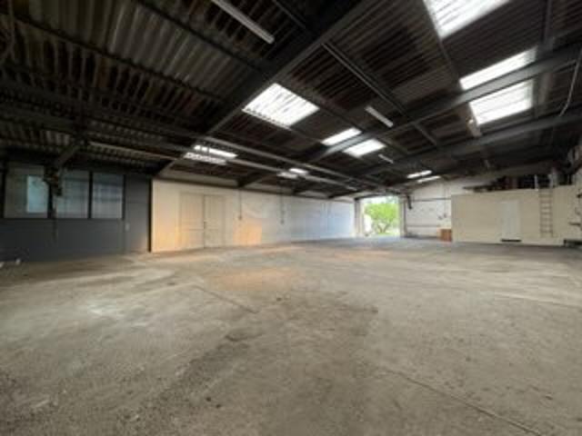 Local Commercial vente à Bordeaux, Latresne