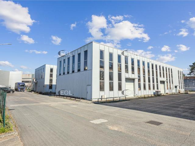 Local Commercial vente à Versailles, Les Loges-en-josas