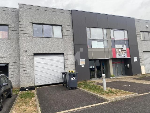 Local Commercial vente à Melun, Lieusaint