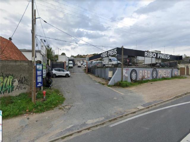 Local Commercial vente à Palaiseau, Linas