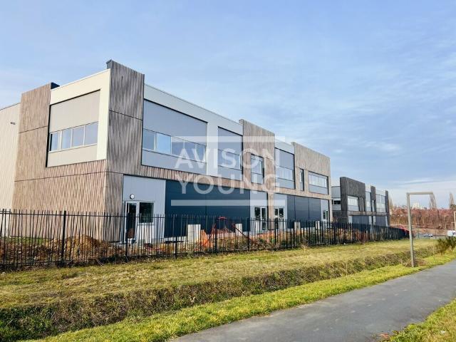 Local Commercial vente à Sarcelles, Louvres