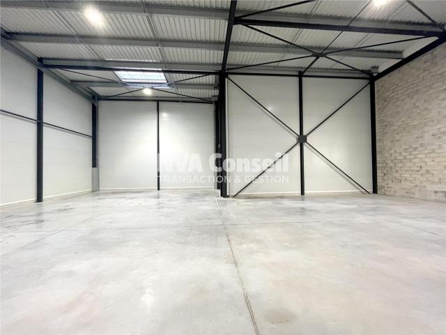 Local Commercial vente à Sarcelles, Louvres