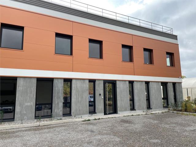 Local Commercial vente à Les Gadelles, Meyzieu
