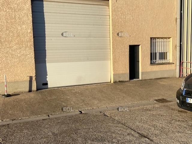 Local Commercial vente à Morainvilliers