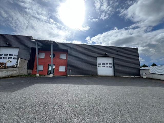 Local Commercial vente à Montbrison, Panissières