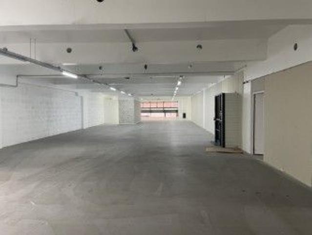 Local Commercial vente à Bobigny, Pantin